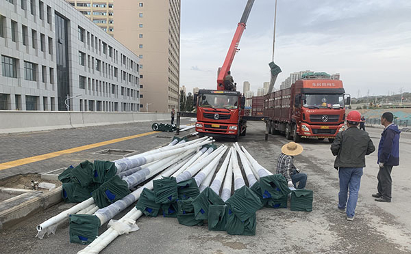 农村华池太阳能路灯安装全解析：庭院华池太阳能路灯施工指南