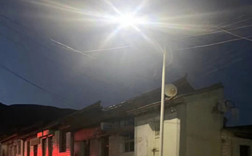 农村院子里最适合的华池太阳能路灯亮度与安装要点 农村院子里最适合的华池太阳能路灯亮度与安装要点